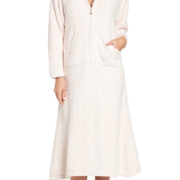 barefoot dreams hooded zip robe